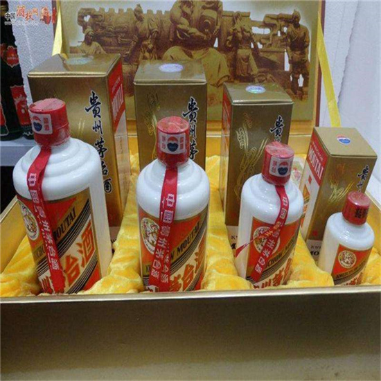 伊春青岛即墨30年茅台酒回收多少钱哪里回收(附近上门回收茅台酒）?